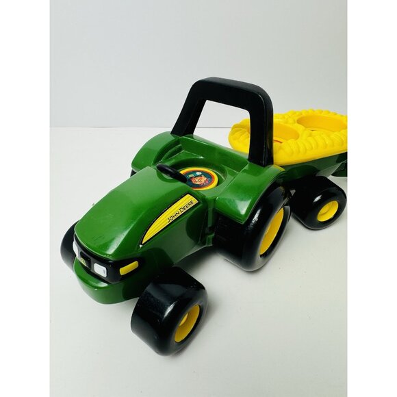 John Deere Animal Sounds Old MacDonald Hayride Tractor Musical Animal Sounds Toy - Picture 3 of 6